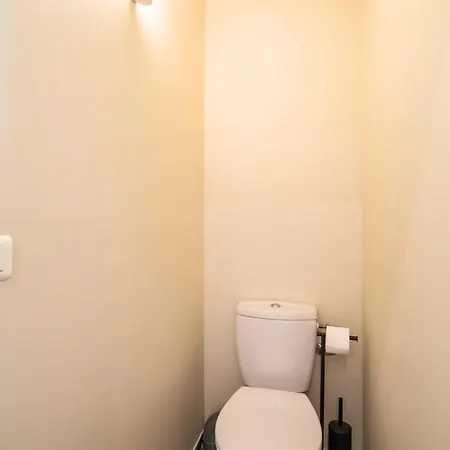 Quiet And Luxurious - Center Apartment *